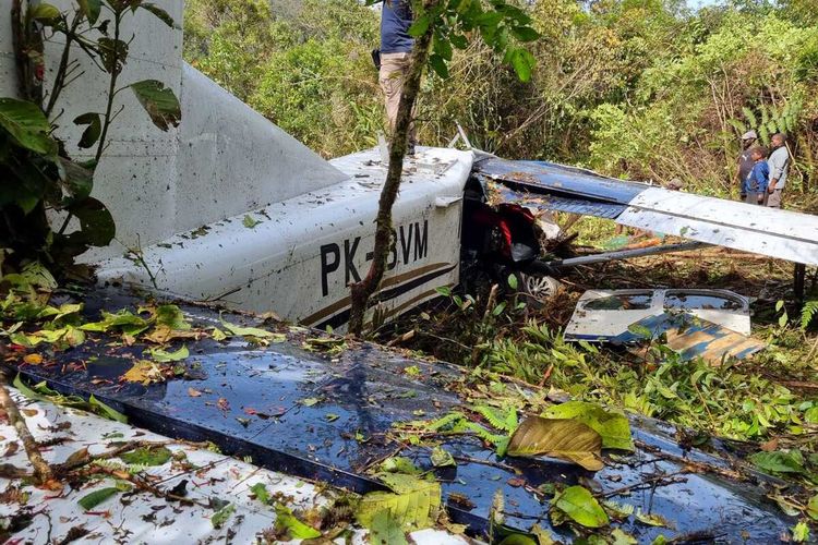 Indonesian Susi Air Pilatus PC-6 Flight Data Recorder Recovered